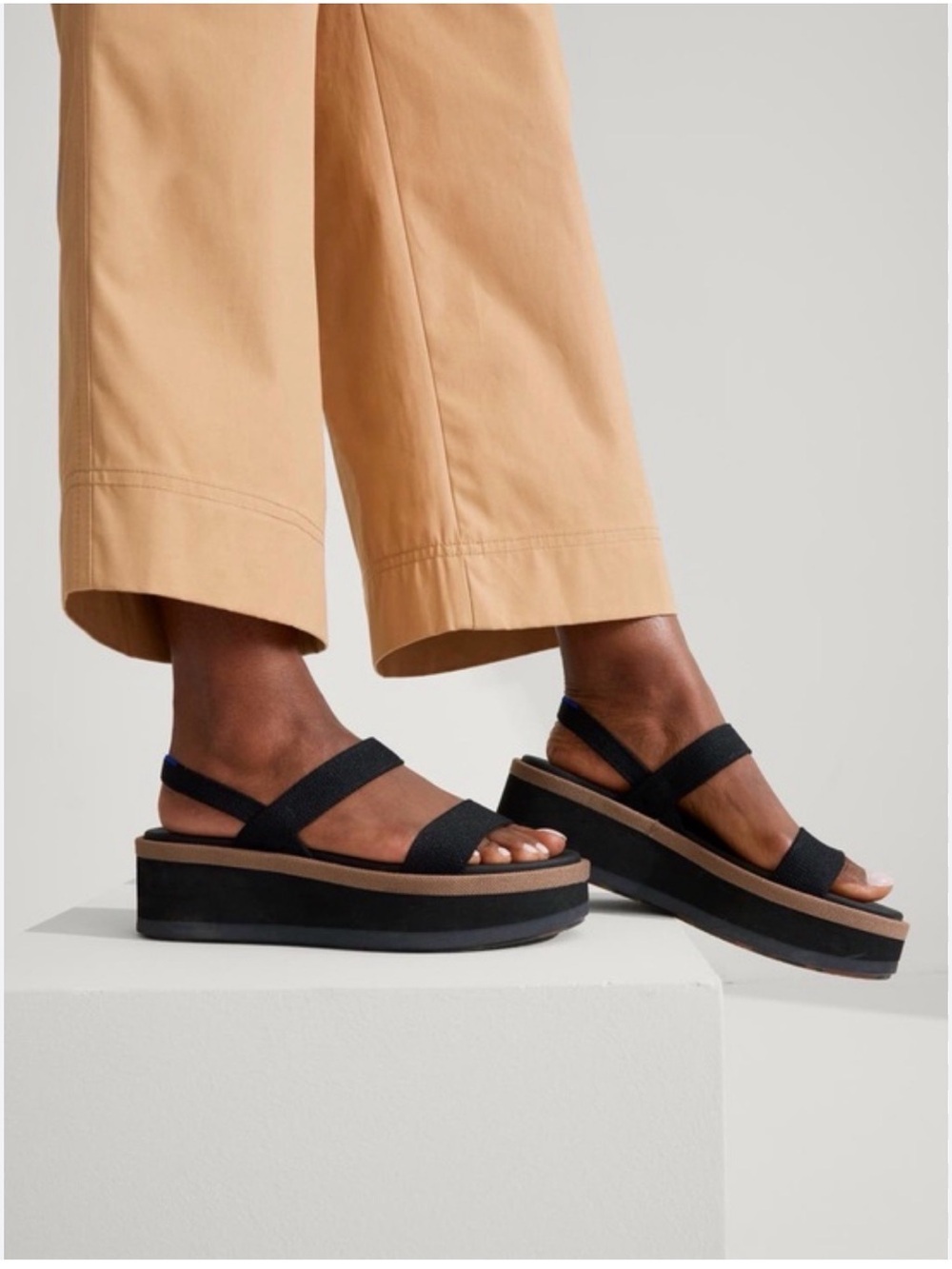 Rothy's the Lightweight Wedge black Sandal  W-11
